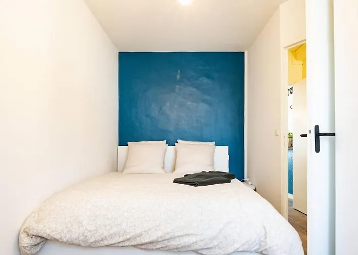 La Deferlante - Front De - Centre - Parking